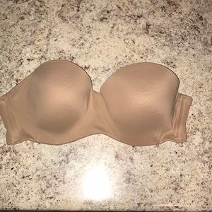 Multi-way strapless bra